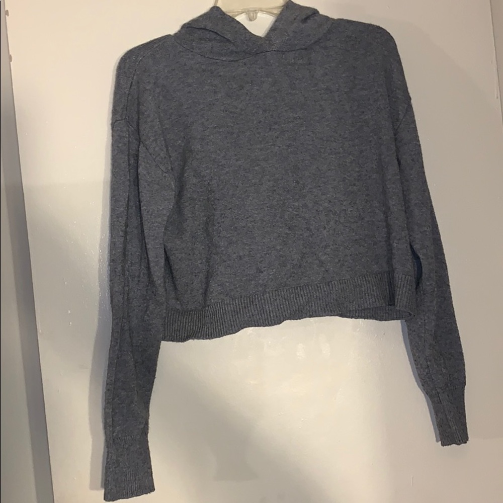 Cropped Hooded Sweater